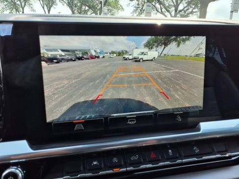 Certified 2023 GMC Sierra 1500 SLT w/ SLT Premium Package image 11