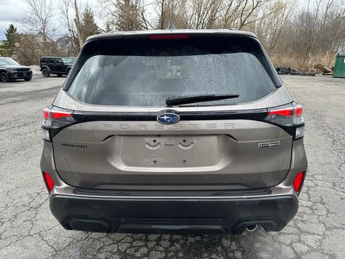 Used 2025 Subaru Forester Touring image 14