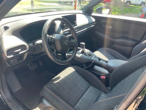 Used 2024 Honda HR-V Sport image 9