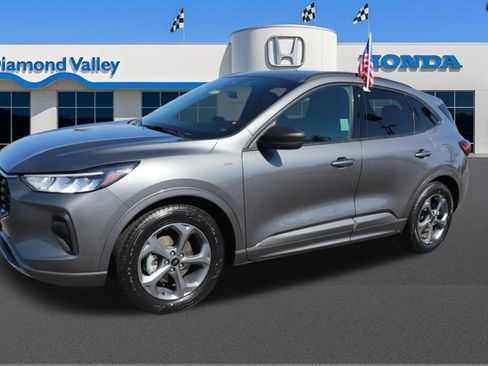Used 2024 Ford Escape ST-Line FWD image 3