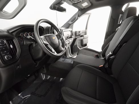 Used 2022 Chevrolet Silverado 2500 Custom w/ Gooseneck/5TH Wheel Package image 12