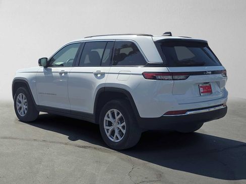 Used 2022 Jeep Grand Cherokee Limited RWD image 5