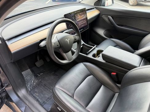 Used 2020 Tesla Model Y Long Range AWD/4WD image 24