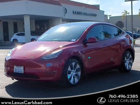 Used 2021 Tesla Model Y Long Range image 1