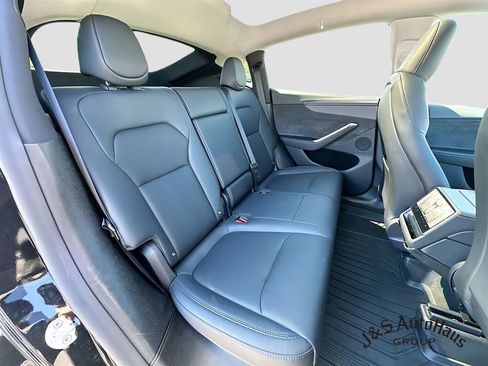 Used 2026 Tesla Model Y AWD image 35