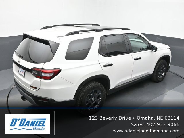 Used 2024 Honda Pilot TrailSport image 18