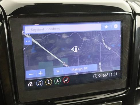 Used 2023 Chevrolet Traverse High Country image 37