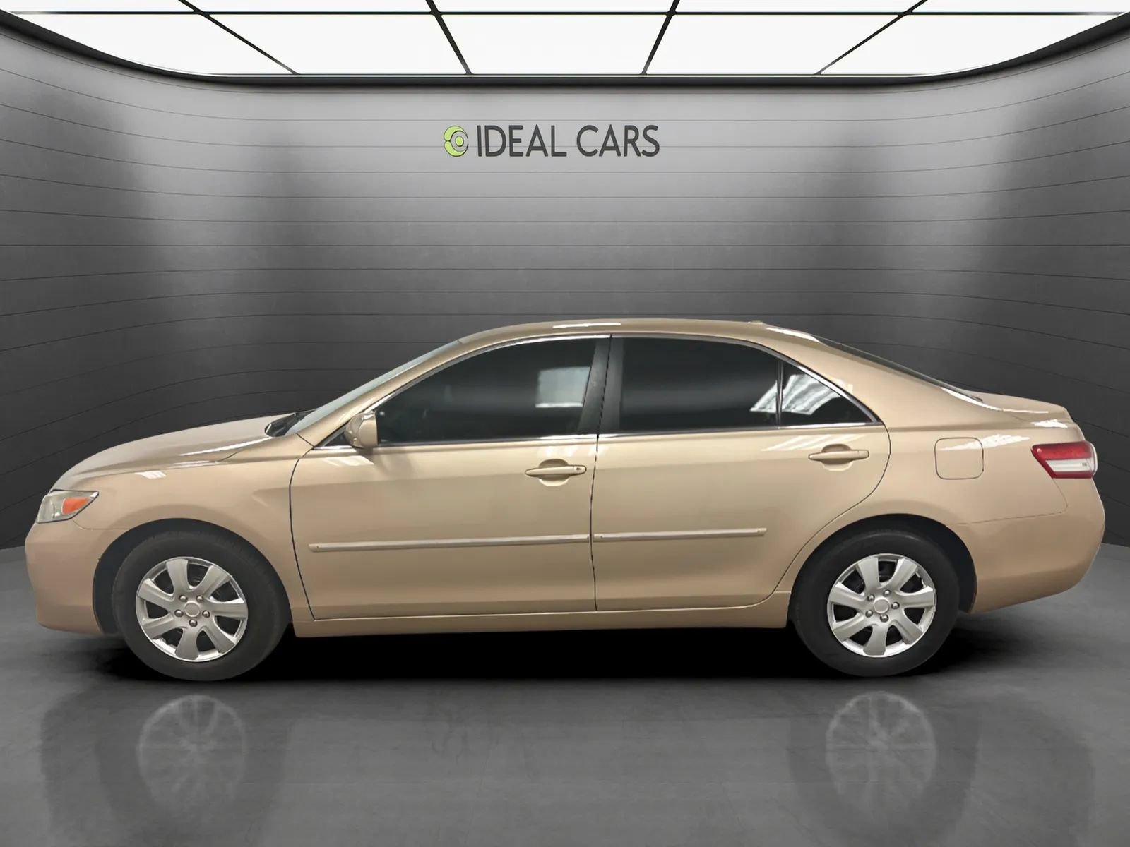 Used 2011 Toyota Camry FWD image 8