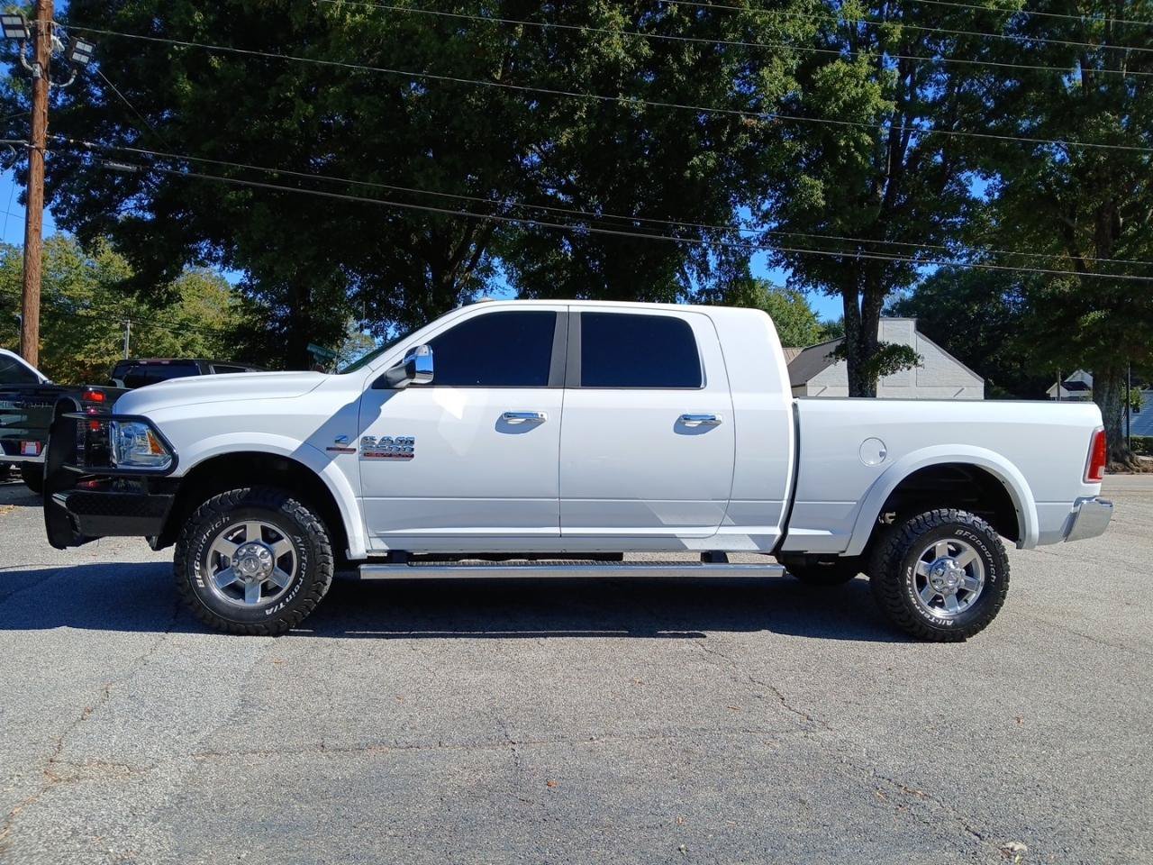 Used 2017 RAM 2500 Laramie AWD/4WD image 1