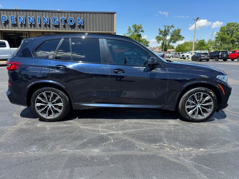 Used 2019 BMW X5 xDrive50i w/ M Sport Package AWD/4WD image 8