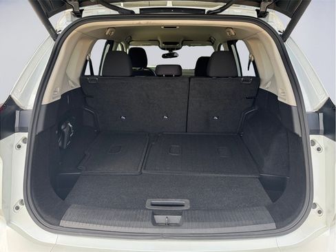 Used 2024 Nissan Rogue SV AWD/4WD image 25