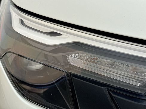 Used 2025 Subaru Forester image 35