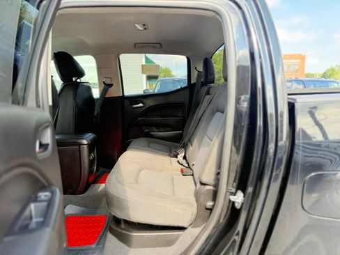 Used 2019 Chevrolet Colorado LT AWD/4WD image 14
