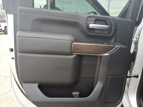 Used 2020 GMC Sierra 3500 Denali w/ Denali Ultimate Package image 23