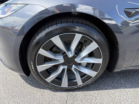 Used 2025 Tesla Model 3 Long Range AWD/4WD image 31