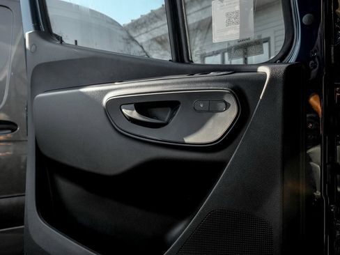 New 2026 Mercedes-Benz Sprinter 2500 image 13