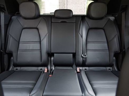 Certified 2026 Porsche Cayenne AWD/4WD image 28