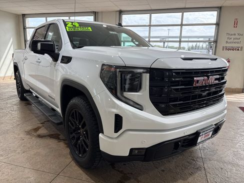 Used 2024 GMC Sierra 1500 Elevation w/ Elevation Premium Package RWD image 4