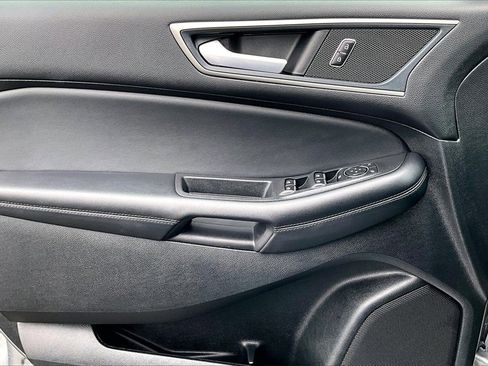 Used 2024 Ford Edge SEL image 20