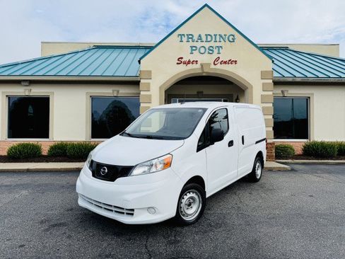 Used 2021 Nissan NV200 S image 2