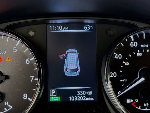 Used 2017 Nissan Rogue SL w/ SL Premium Package image 13