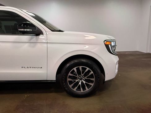 Used 2025 Ford Expedition Max Platinum image 31