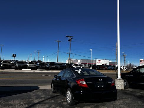 Used 2012 Honda Civic LX image 3