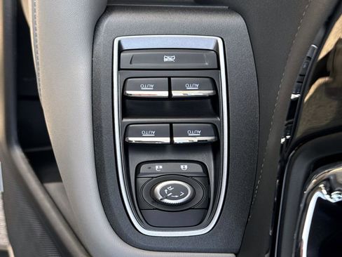 Certified 2025 Subaru Outback Limited w/ Popular Package #2 image 21