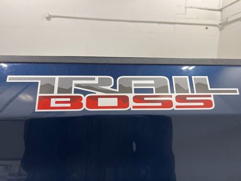 Used 2021 Chevrolet Silverado 1500 LT Trail Boss w/ Convenience Package II image 30