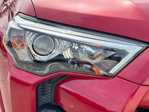 Used 2020 Toyota 4Runner SR5 image 37