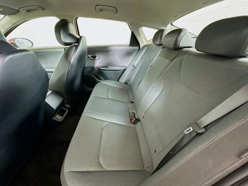 Used 2025 Kia K4 FWD image 26