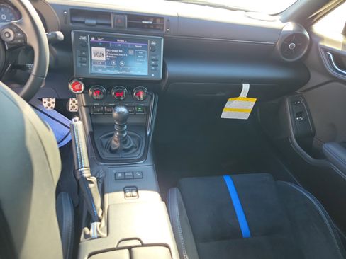 Used 2025 Subaru BRZ tS image 18