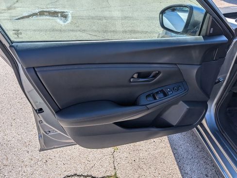 Used 2024 Nissan Sentra S image 11