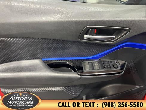 Used 2020 Toyota C-HR XLE image 19