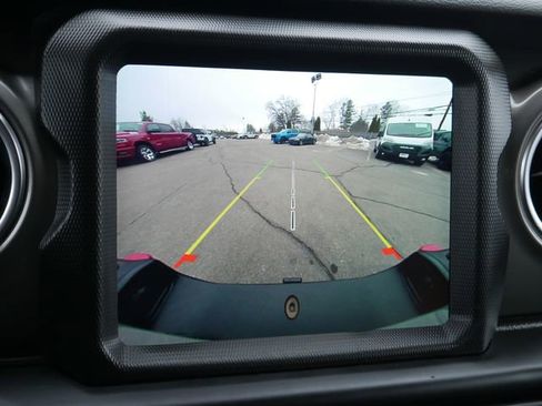 Used 2022 Jeep Gladiator Rubicon w/ LED Lighting Group image 17