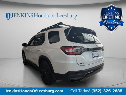 New 2026 Honda Pilot Black Edition image 5