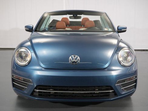 Used 2017 Volkswagen Beetle 1.8T Classic FWD image 6