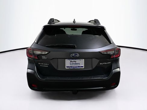 Used 2023 Subaru Outback Premium image 6
