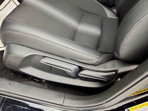 Used 2025 Honda Civic Sport image 10