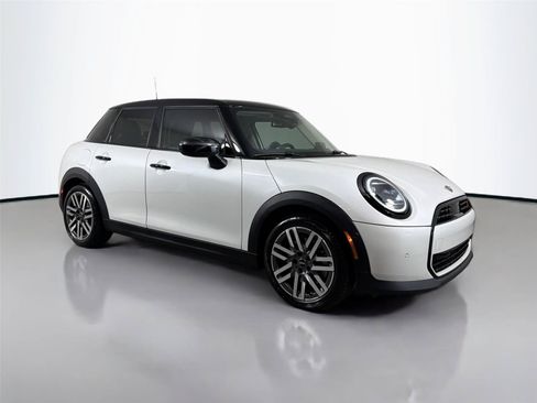 Used 2025 MINI Cooper S FWD image 3