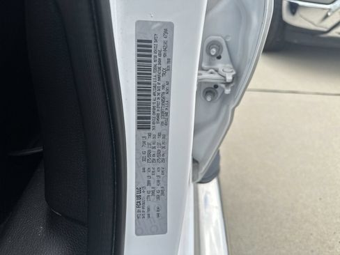 Used 2019 RAM 1500 Big Horn AWD/4WD image 35