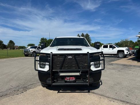 Used 2020 Chevrolet Silverado 2500 W/T w/ WT Convenience Package AWD/4WD image 2