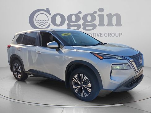 Used 2023 Nissan Rogue SV FWD image 7