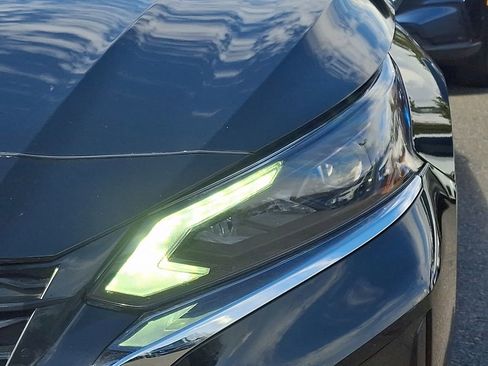 Used 2025 Nissan Altima 2.5 SV image 9