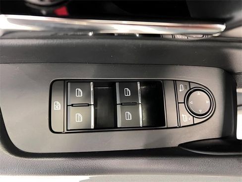 Used 2025 MAZDA CX-70 3.3 Turbo w/ Preferred Package image 15