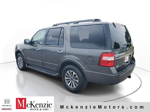 Used 2017 Ford Expedition XLT AWD/4WD image 4