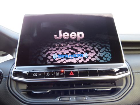 New 2026 Jeep Compass Latitude image 22