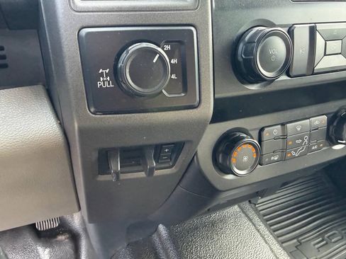 Used 2022 Ford F250 XL w/ Power Equipment Group AWD/4WD image 15