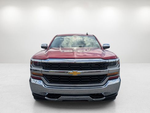Used 2018 Chevrolet Silverado 1500 LT w/ Trailering Package image 2