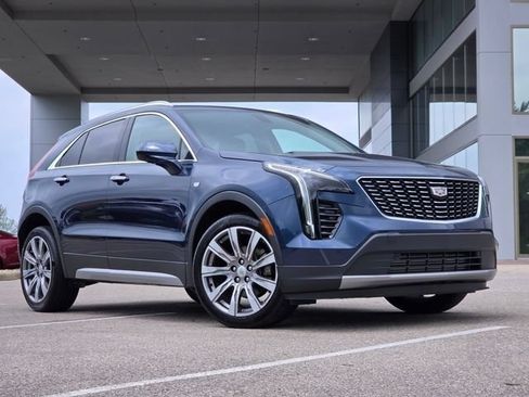 Used 2019 Cadillac XT4 Premium Luxury FWD image 6